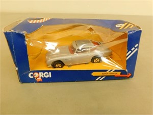 Corgi Aston Martin Die Cast Car - 1/32 Scale