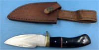Hunting knife with buffalo horn handle, 8" long wi