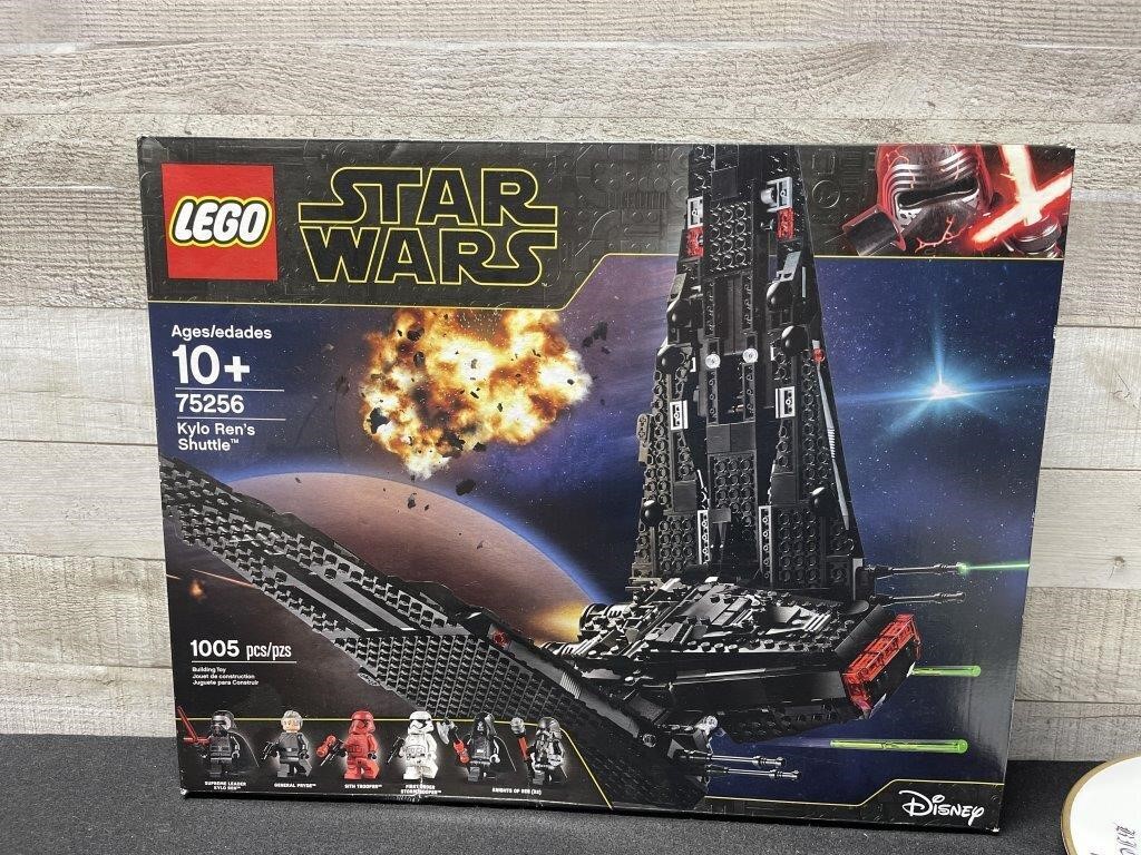 New Sealed Star Wars 1005 Piece Lego Kit