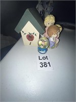 Home/Shelf Decor Figurines