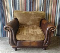 Beautiful Leather & Upholstery Designer Chair