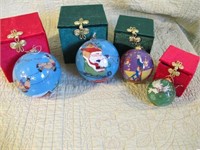 LOT OF 4 NE'QUA ORNAMENT IN BOX - HAND PAINTED.