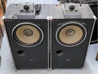 Pair of Technics SB-6000A speakers 13"x17"x30"