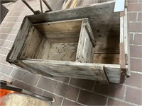 WOOD CRATES LOT