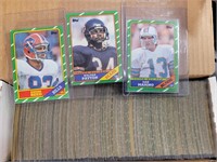 1986 Topps Football cards near set (390 of 396 - m