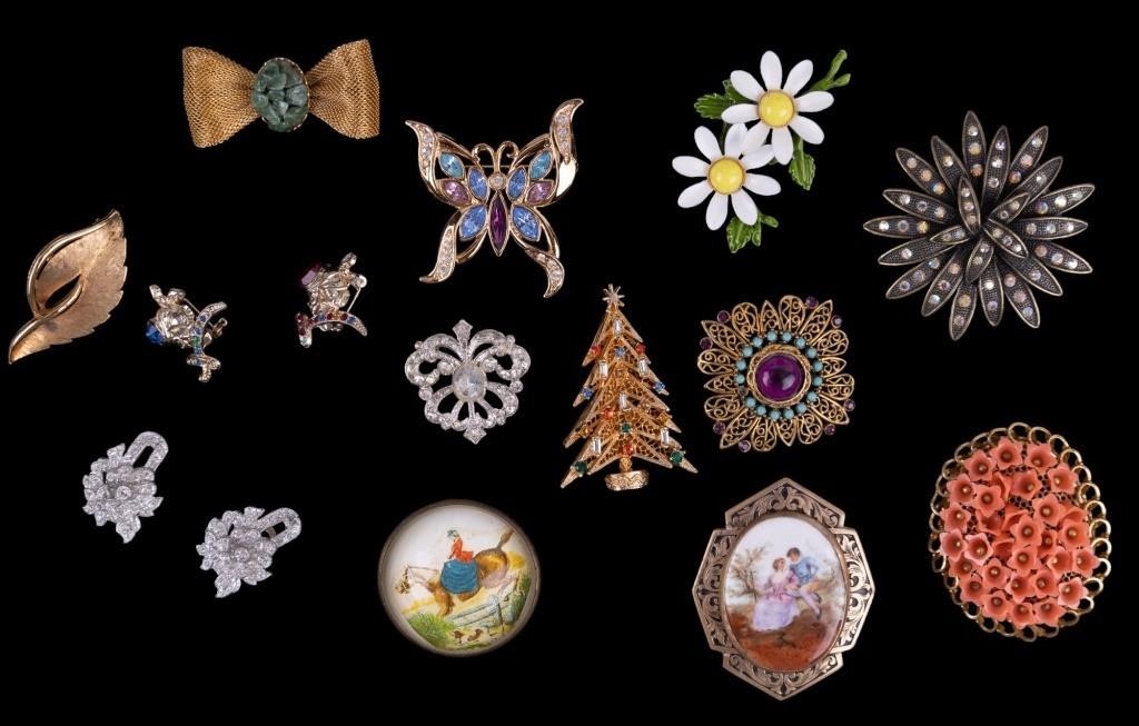 Vintage Collectible Brooches & Earrings