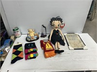 Decorative items and toe socks