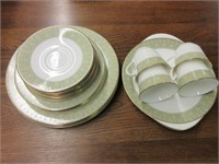 Porcelain ROYAL DOULTON "Sonnet" Dinnerware