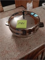 Stainless steel electric skillet