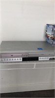 Toshiba VHS/DVD player