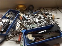 asst silver ware an kitchen utensils/knifes