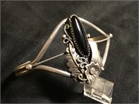 Vtg Native Sterling & Onyx Silver Cuff Bracelet