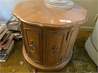 2 Round Vintage End Tables