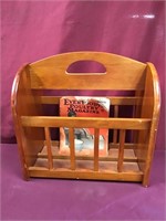 Wood Magazine Rack With Old Poultry Magazine