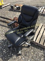 LEATHER OFFICE CHAIR