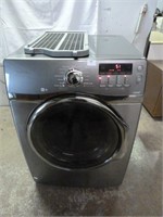 Samsung Dryer 28" x 28" x 39" - Working