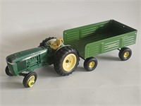 VTG ERTL JHON DEERE TRACTOR WITH TRAILOR-FRONT TIR