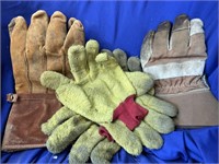 4 Pair Gloves