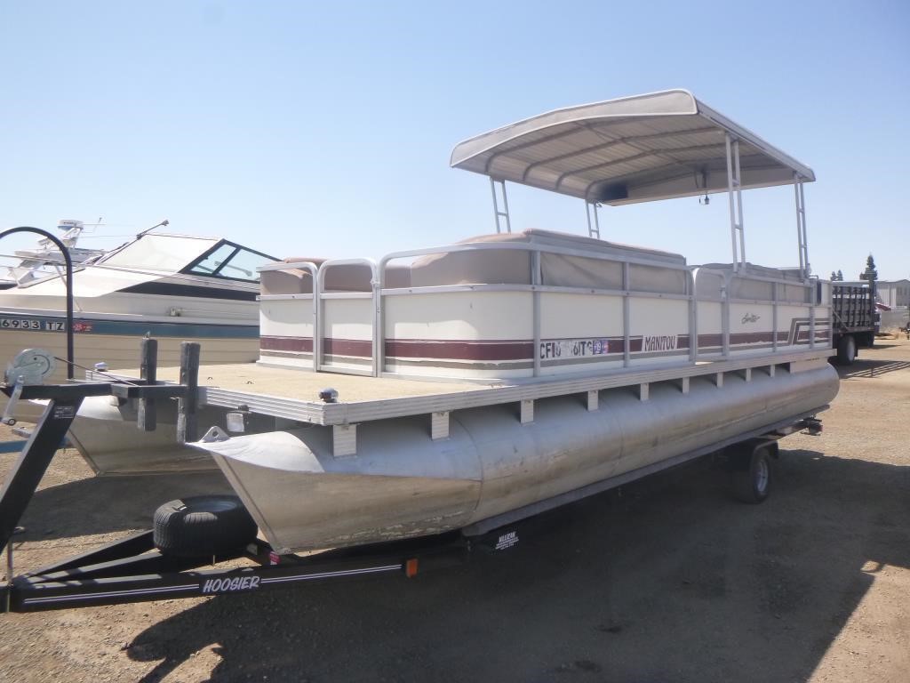 1990 Manitou Limited 23' Pontoon Boat