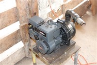 5hp transfer pump - Briggs & Straton motor,