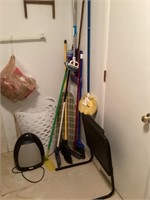 Corner clean up lot in laundry room