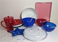 PICNIC PLASTIC SERVEING BOWLS, TRAYS, CARROUSEL, A