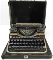 1920's UNDERWOOD Typewriter w/ Wood Case