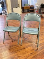 2 Metal Folding Chairs/Blue