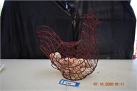 Wire Chicken With Eggs