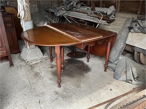 Mahogany drop leaf table with leaf, 4 chairs and