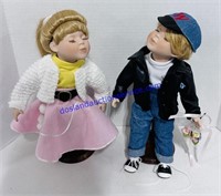 Johnny and Susy Kissing Doll Set