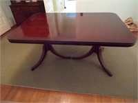 Duncan Phyfe dining table w. leaf & covers