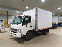 2014 Hino 155 12.5' Van Truck