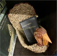 CHICKEN BASKET WITH BIBLE