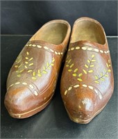 Vintage hand painted Dutch style wood clog shoes