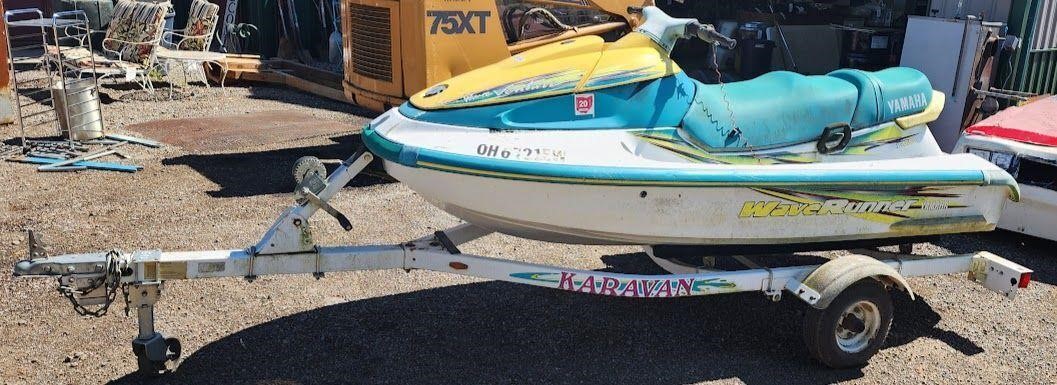 1998 Yamaha 700 Jet Ski w/trailer, runs w/title