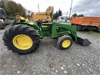 John Deere 1020 Tractor w/ Loader