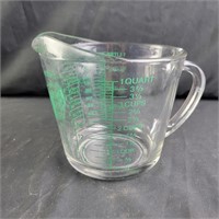 Oven Basics 4 cup Measuring Cup - rare green