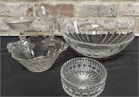 BOX LOT: 5 PCS ASSORTED GLASSWARE