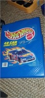 Plastic hot wheels 46 car carrying case and