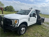 2017 Ford F350 Super Duty flatbed