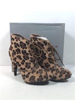 New Breckelle’s Size 7.5 Leopard Ankle Boots
