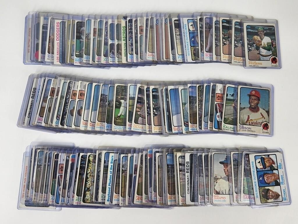 LARGE ASSORTMENT OF 1973 TOPPS BASEBALL CARDS