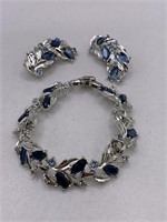 MATCHING BRACELET & CLIP ON EARRINGS -SEE PICTURES