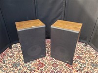 Vintage, wood Fisher Speaker System Model DS-177