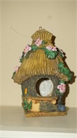 Resin decor birdhouse