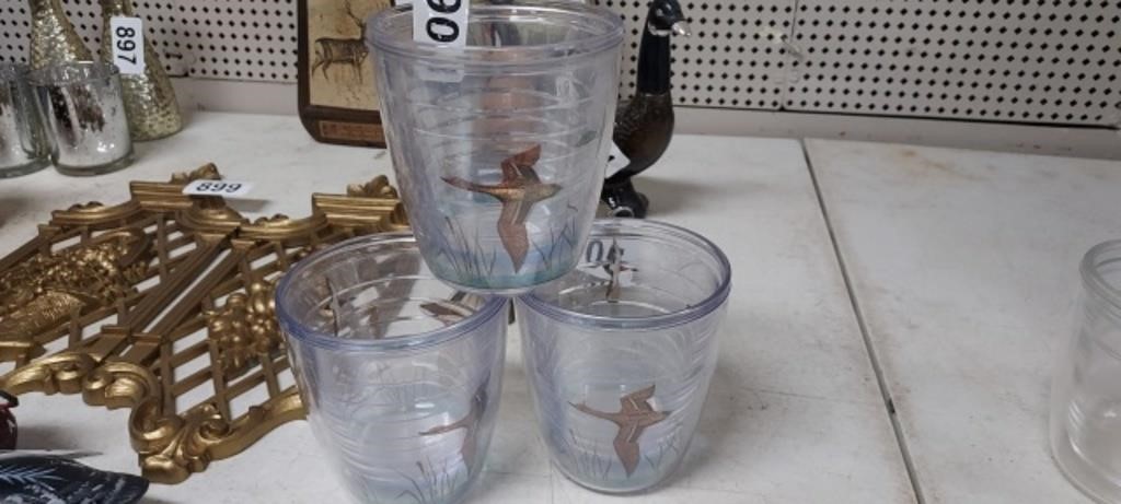 (3) PLASTIC DUCK DRINKING GLASSES