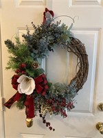 Large Wreath w Bell
