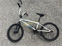 Mongoose DATA X1 Bicycle (R3)