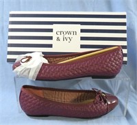 CROWN & IVY WINE DRESS FLAT SHOES SIZE 7.5 NIB